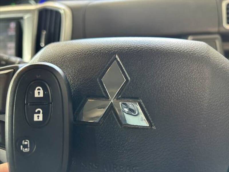 MITSUBISHI DELICA D2
