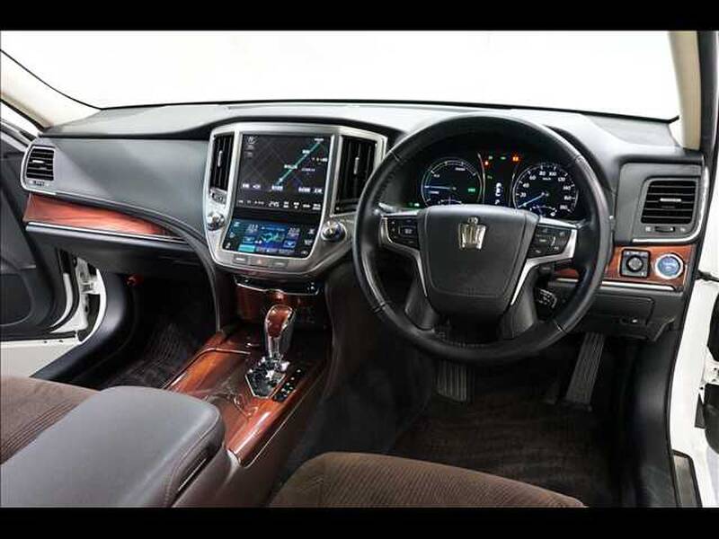 TOYOTA CROWN ROYAL