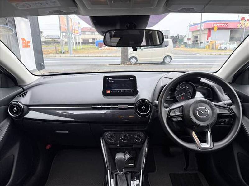 MAZDA DEMIO (MAZDA2)