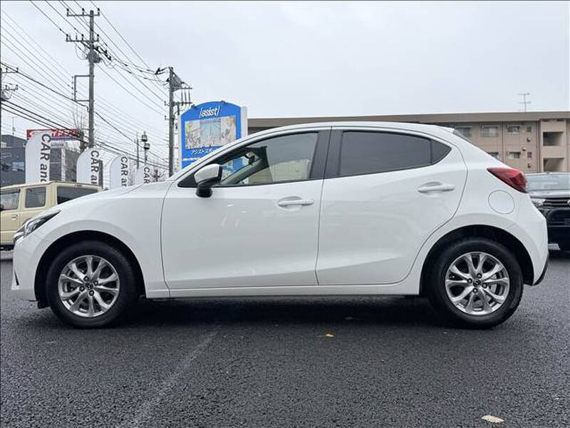 MAZDA DEMIO (MAZDA2)