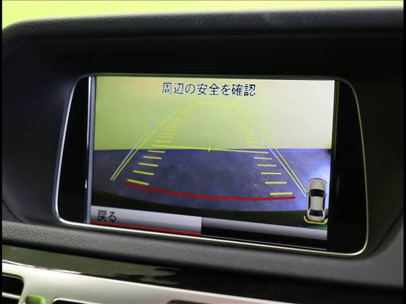 MERCEDES BENZ E-CLASS Sedan