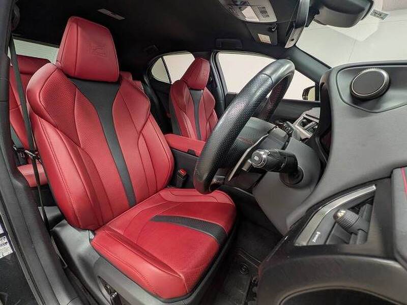 LEXUS UX