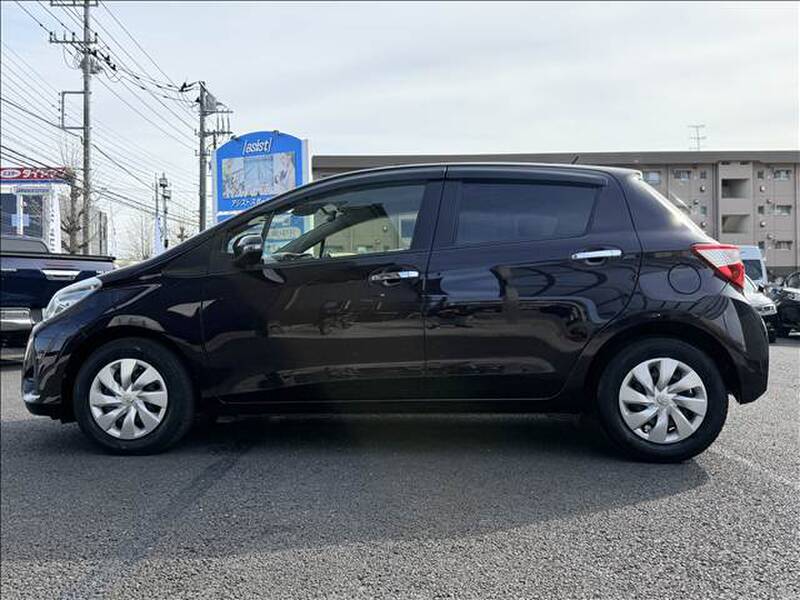 TOYOTA VITZ (YARIS)