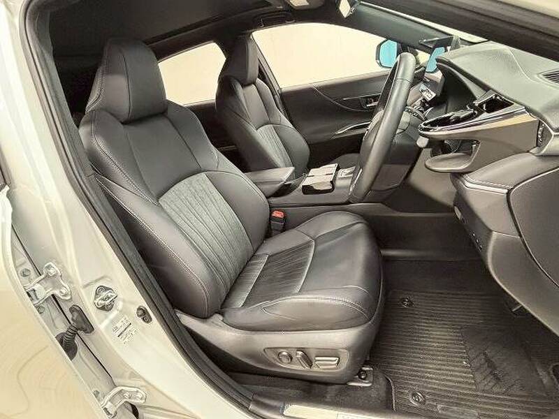 TOYOTA HARRIER HYBRID