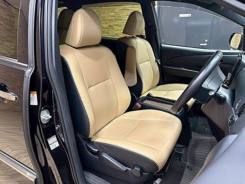TOYOTA ESTIMA (PREVIA)