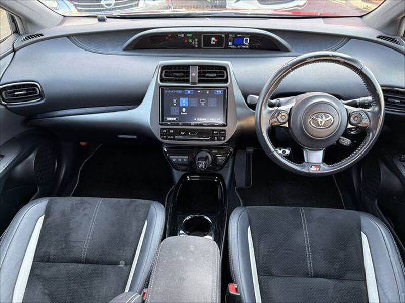 TOYOTA PRIUS PHV