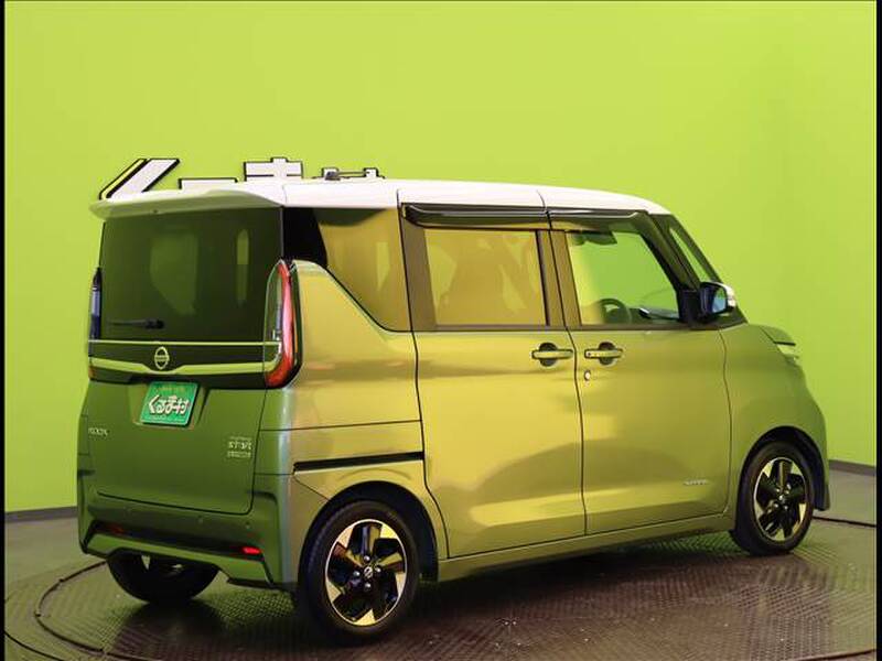 NISSAN ROOX