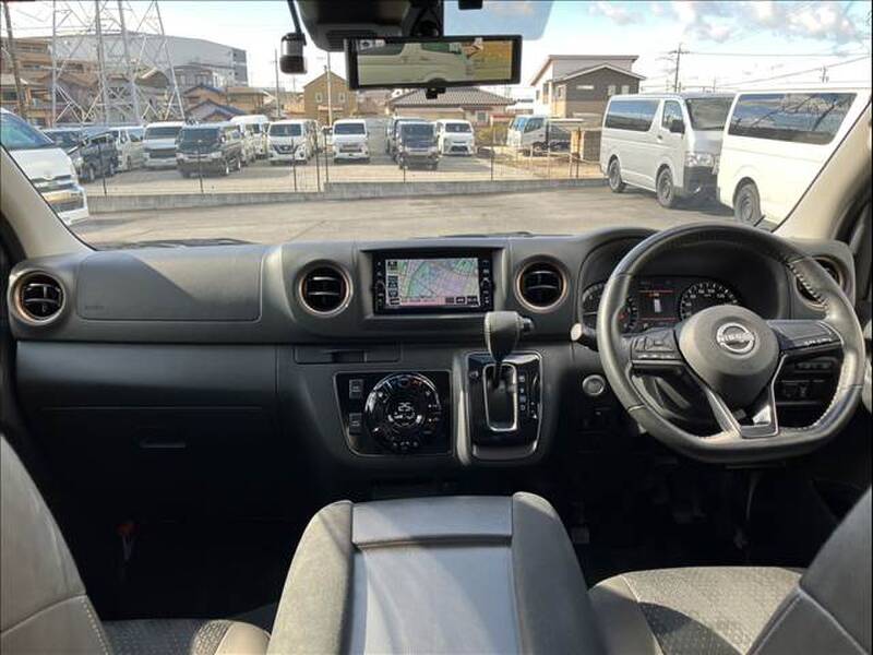 NISSAN CARAVAN VAN (URVAN)