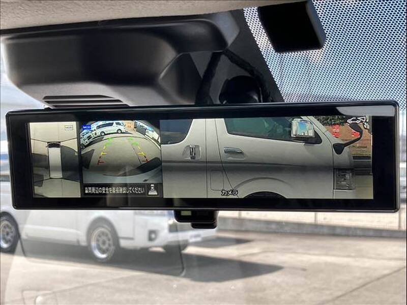 NISSAN CARAVAN VAN (URVAN)