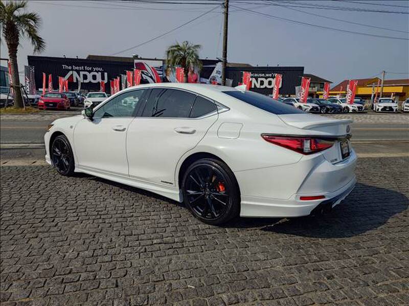 LEXUS ES