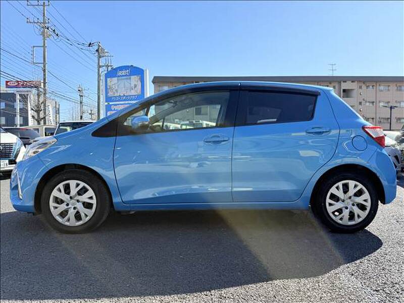 TOYOTA VITZ (YARIS)