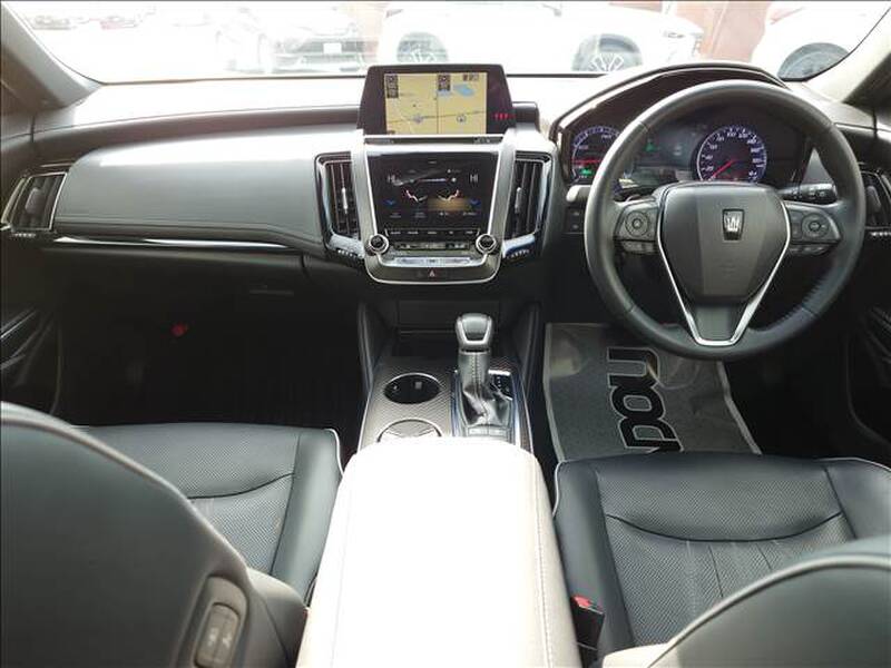 TOYOTA CROWN