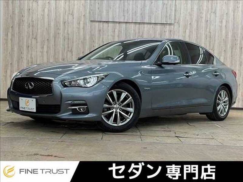 NISSAN SKYLINE