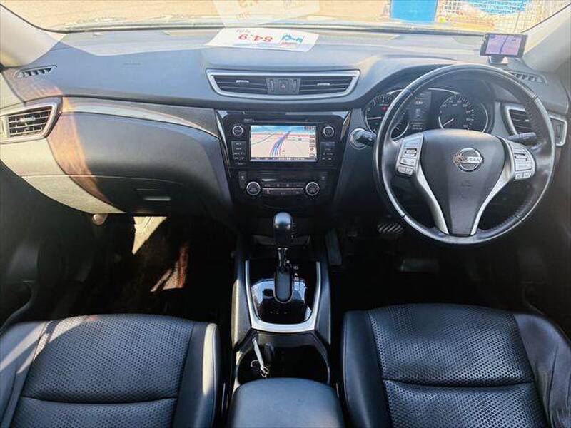 NISSAN X-TRAIL
