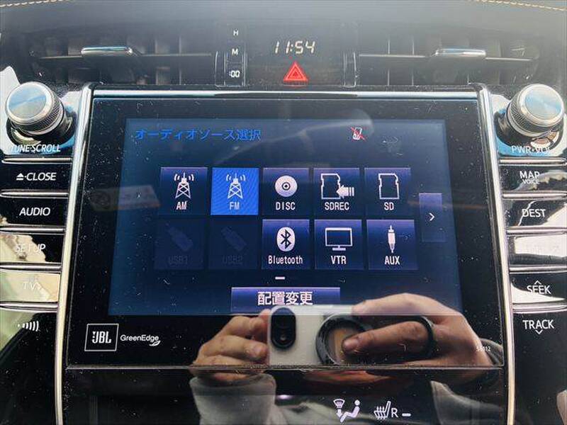 TOYOTA HARRIER HYBRID