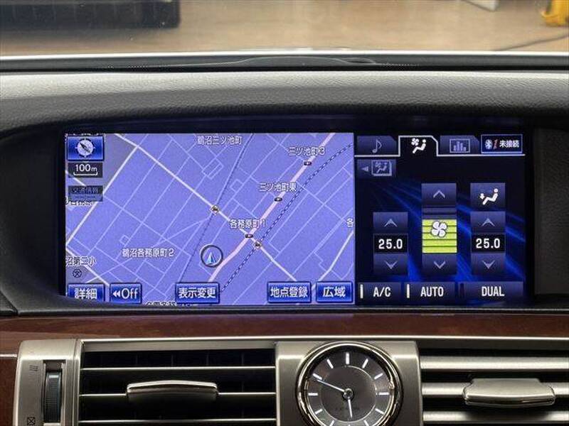 LEXUS LS