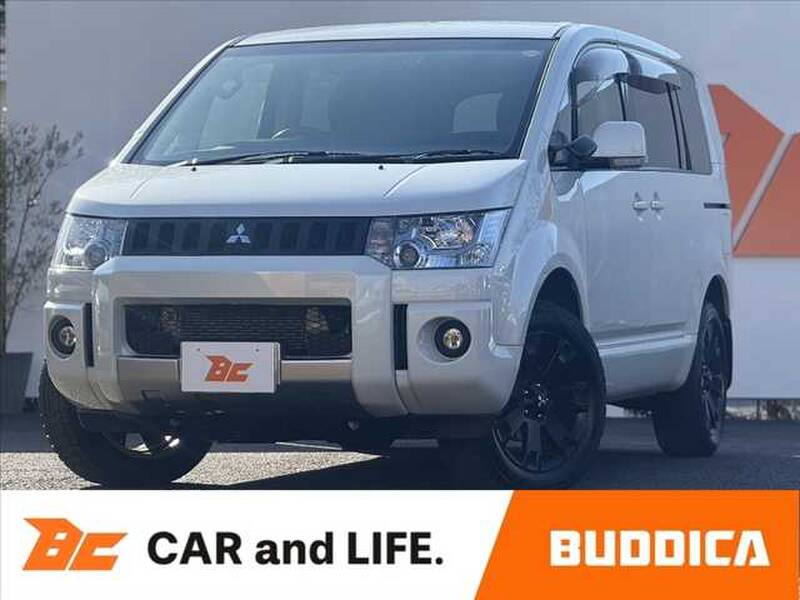 MITSUBISHI DELICA D5