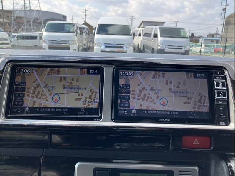 TOYOTA HIACE WAGON
