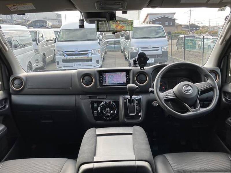 NISSAN CARAVAN (URVAN)