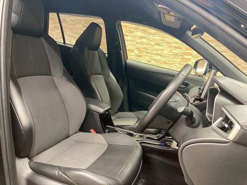 TOYOTA COROLLA CROSS