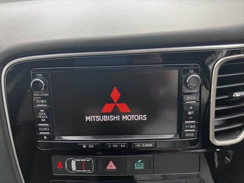 MITSUBISHI OUTLANDER PHV