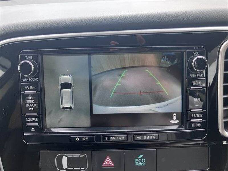 MITSUBISHI OUTLANDER PHV