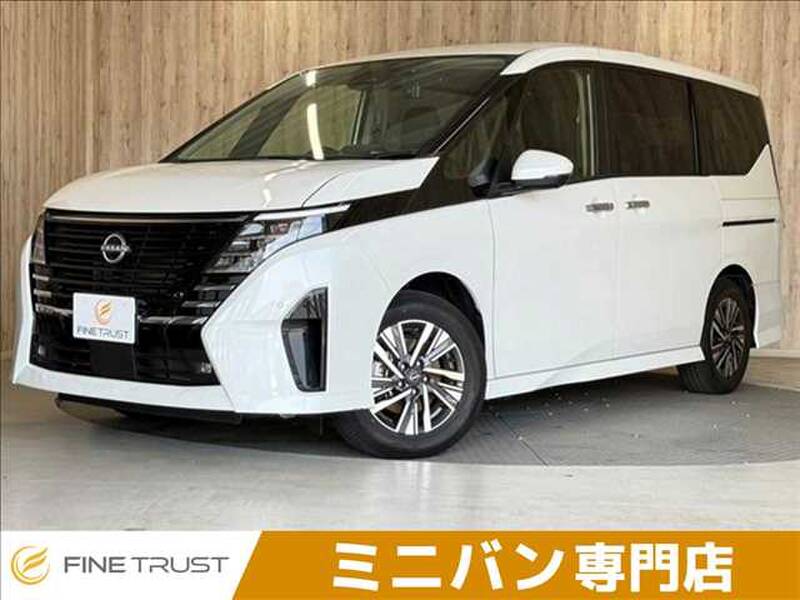 NISSAN SERENA