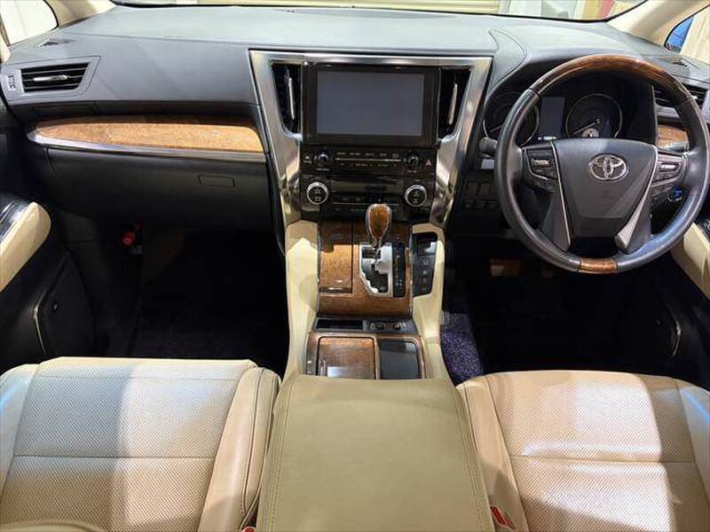 TOYOTA ALPHARD HYBRID