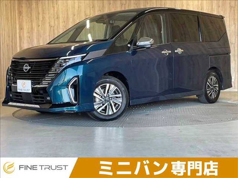 NISSAN SERENA