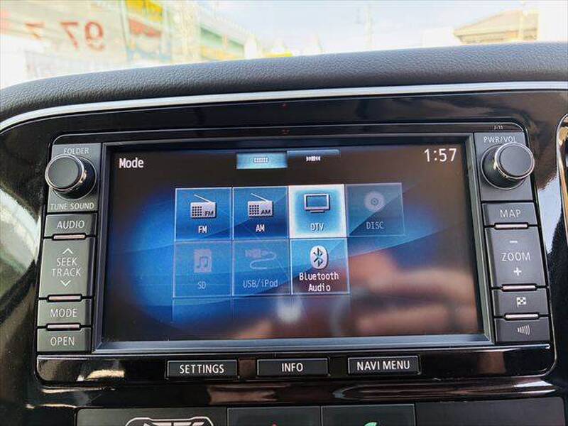 MITSUBISHI OUTLANDER PHV