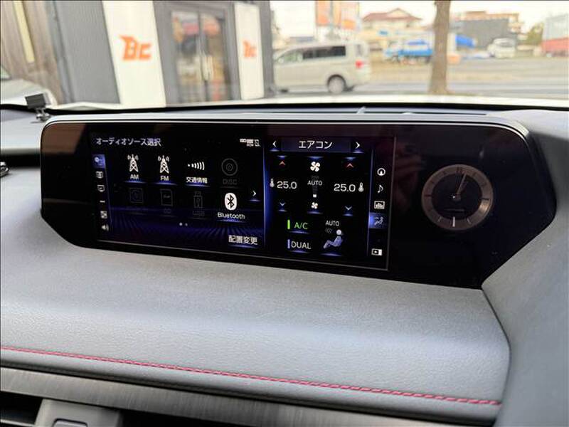 LEXUS UX