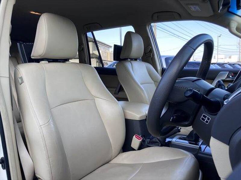 TOYOTA LAND CRUISER PRADO (LEXUS GX400)