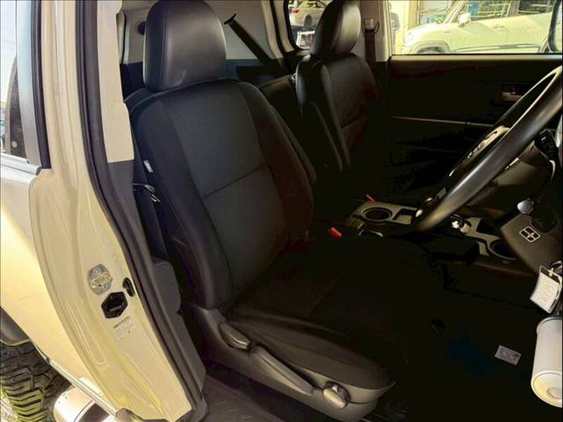 TOYOTA FJ CRUISER