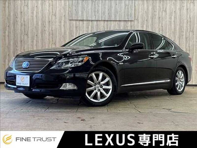 LEXUS LS