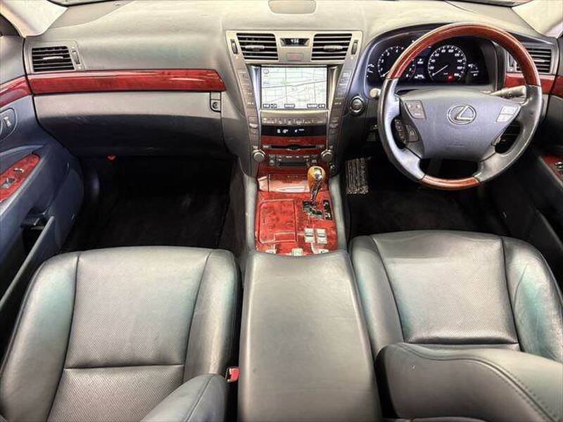 LEXUS LS