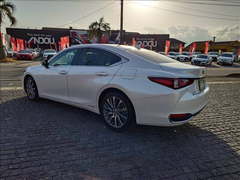 LEXUS ES