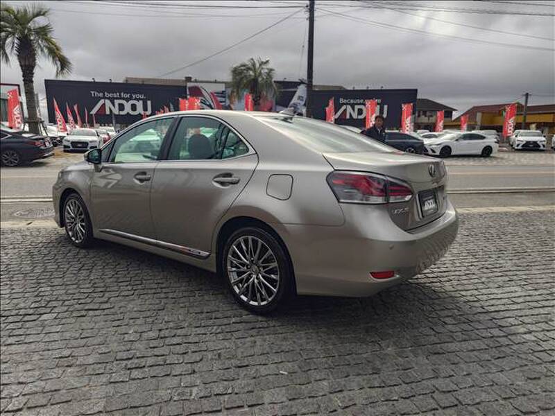 LEXUS HS