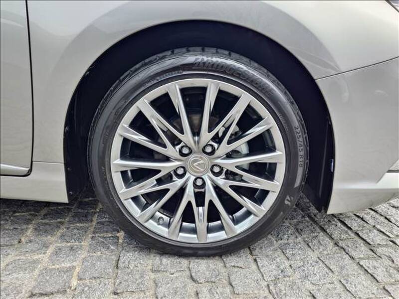 LEXUS HS