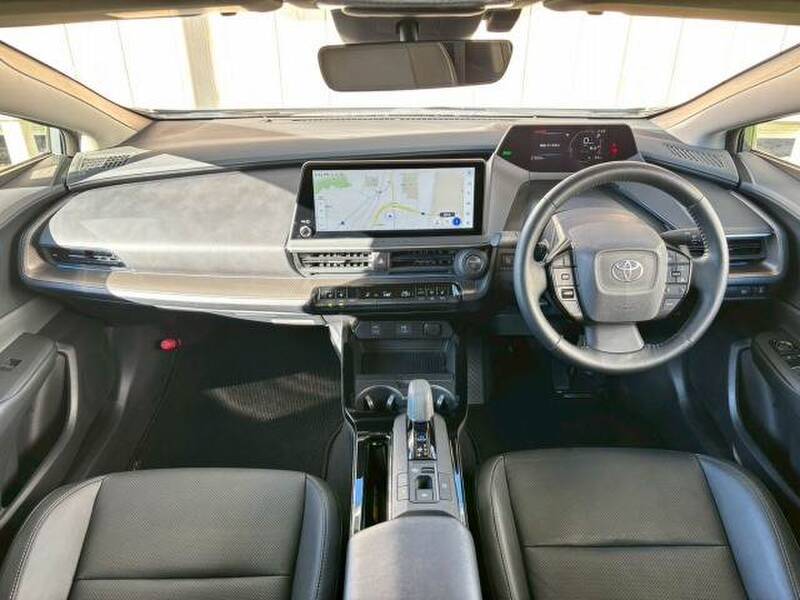 TOYOTA PRIUS