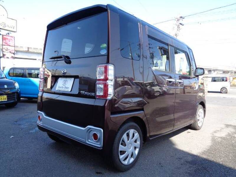 DAIHATSU WAKE