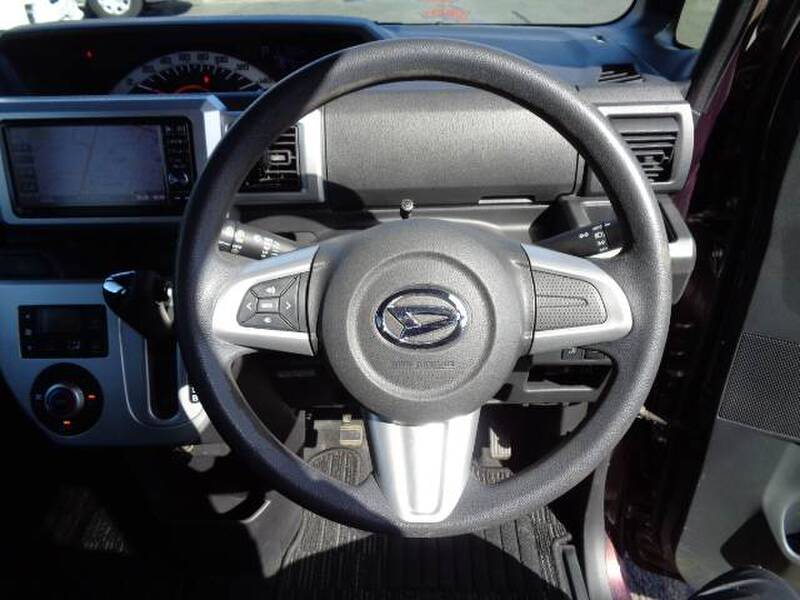 DAIHATSU WAKE