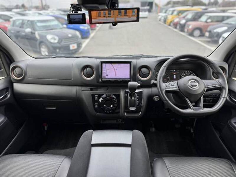 NISSAN CARAVAN (URVAN)