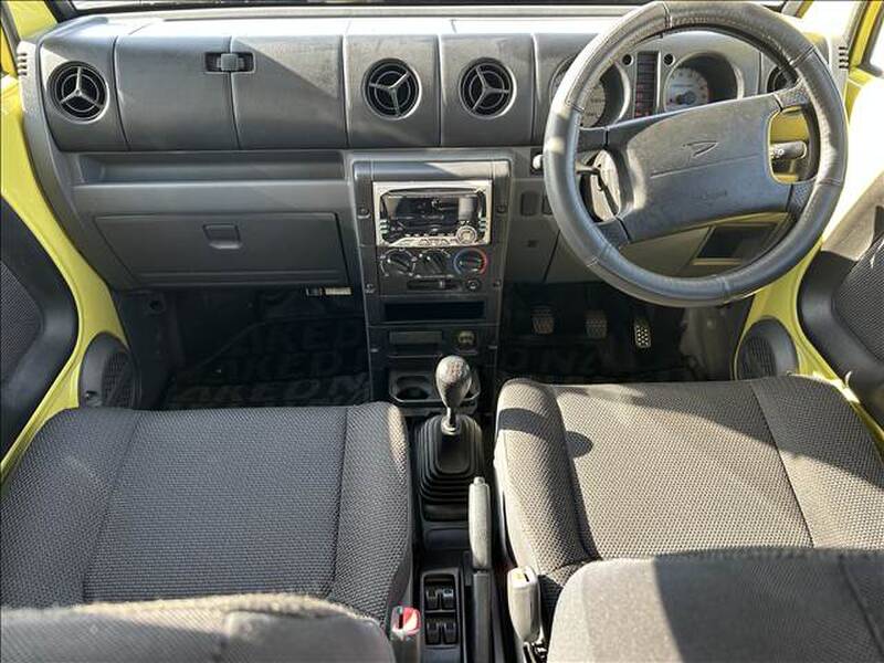DAIHATSU NAKED