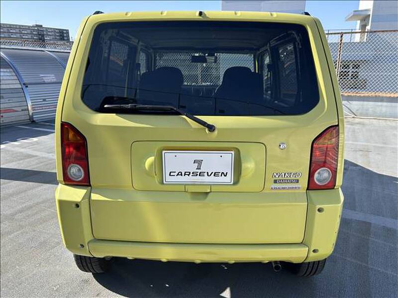 DAIHATSU NAKED