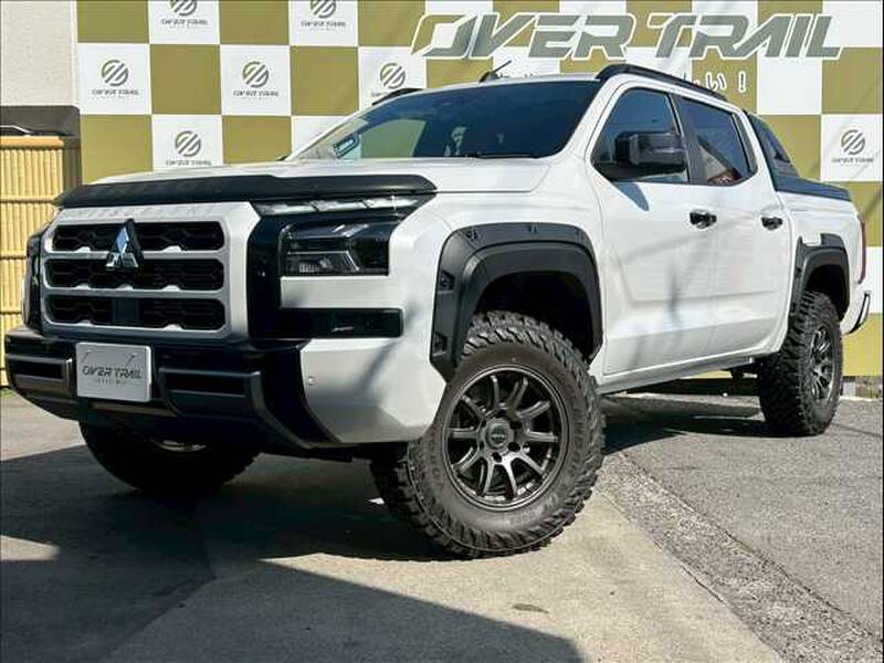 MITSUBISHI TRITON