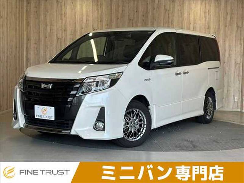 TOYOTA NOAH