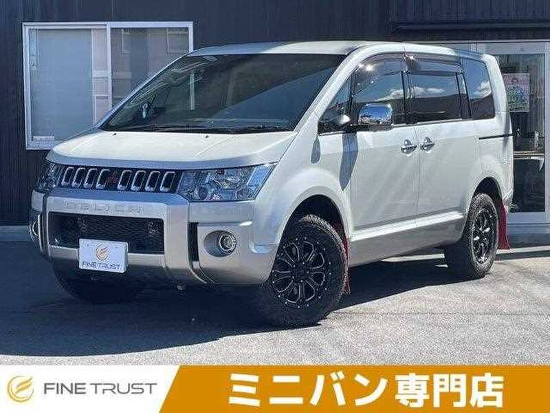 MITSUBISHI DELICA D5