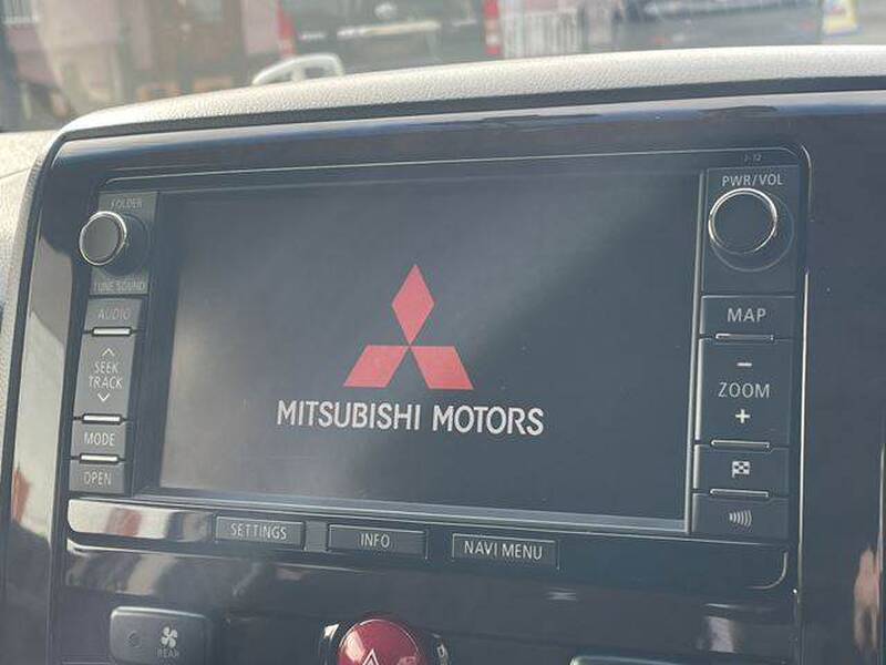 MITSUBISHI DELICA D5