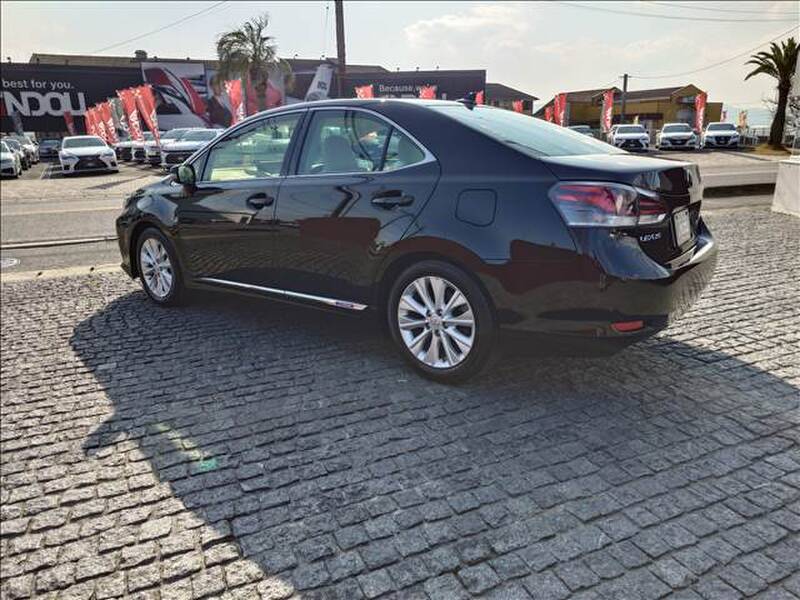 LEXUS HS