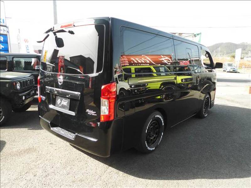 NISSAN NV350 CARAVAN VAN